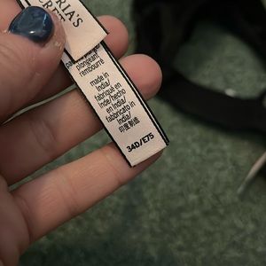 Victoria’s Secret size 34D black bra push-up